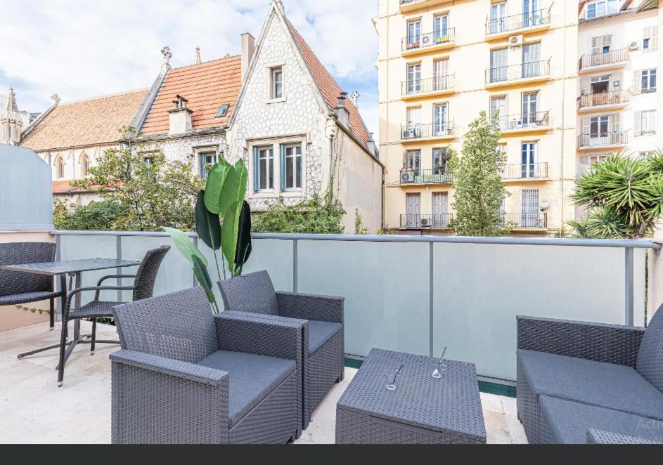 Beau Deux Pieces Cozy Avec Terrasse N11 Apartment Nizza